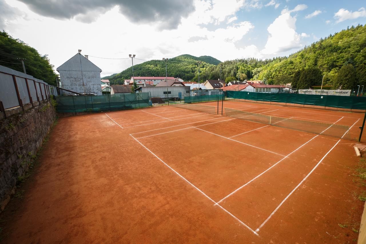 Hotel Daro Banská Štiavnica Esterno foto